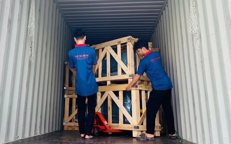 Động cơ điện được đưa về kho