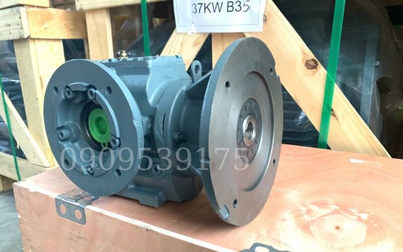 Có nhiều yếu tố ảnh hưởng đến momen xoắn như điện áp, tốc độ vòng quay,...
