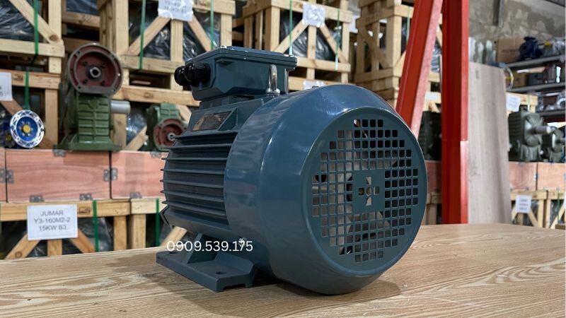 Bảng liệt kê trực tiếp các thông số đối chiếu về đầu vào, đầu ra, nguyên lý và hiệu suất